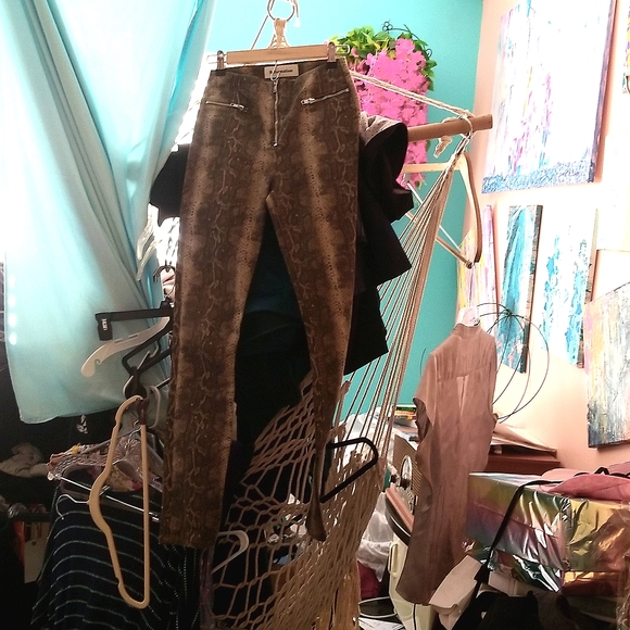 Reformation python print high waisted jeans - Picture 1 of 5